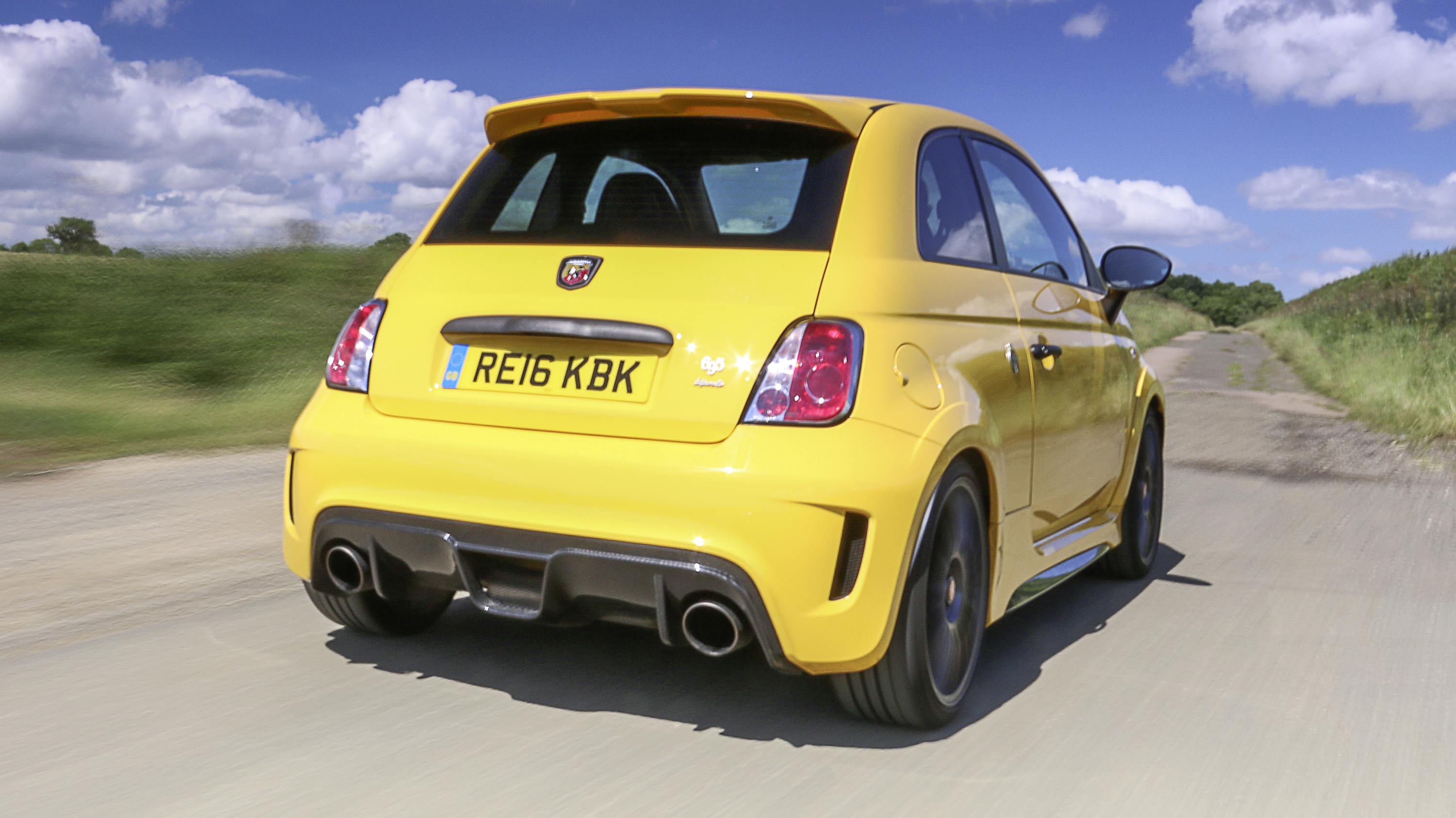 review-the-bonkers-abarth-695-biposto-record-top-gear