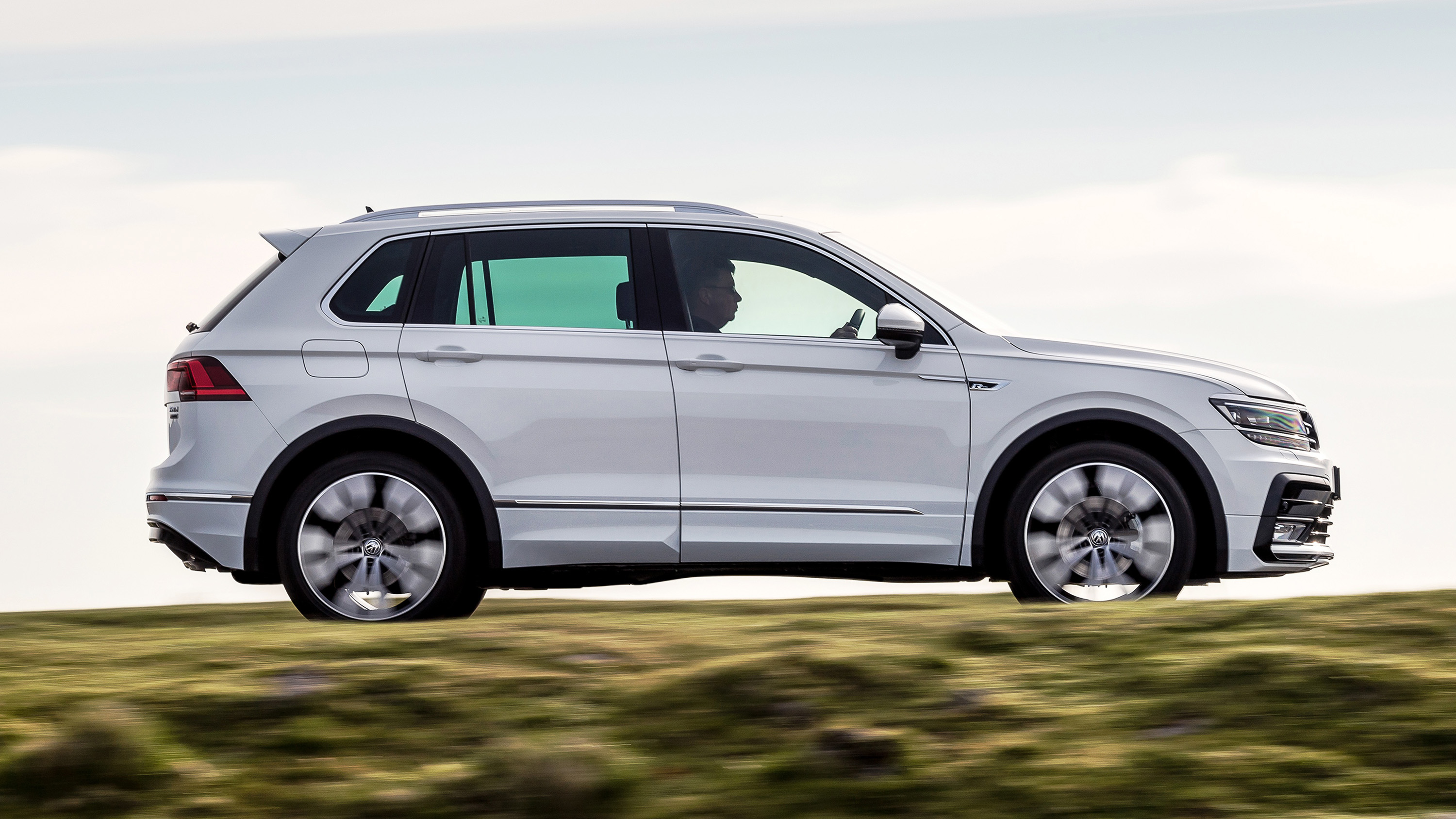 Review the Volkswagen Tiguan RLine Top Gear