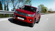 2016-hilux-namibia-exterior-2.jpg