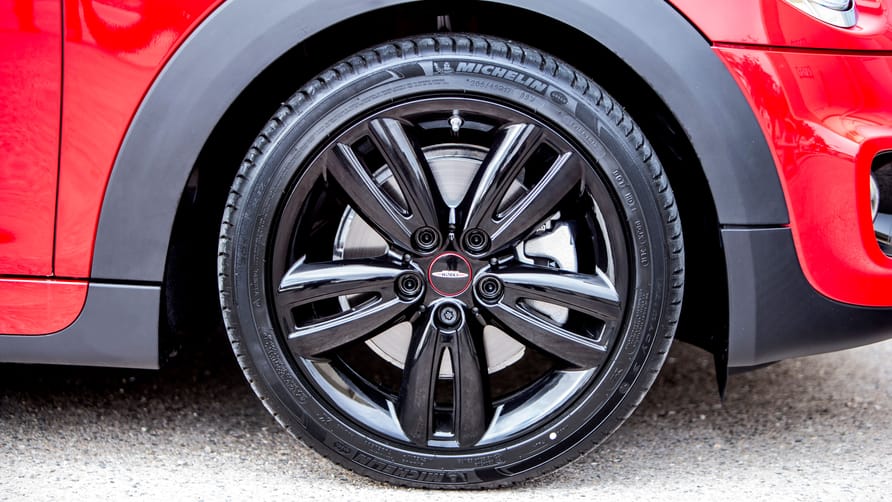 Review the LOUD Mini Cooper S Works 210 Reviews 2024 Top Gear