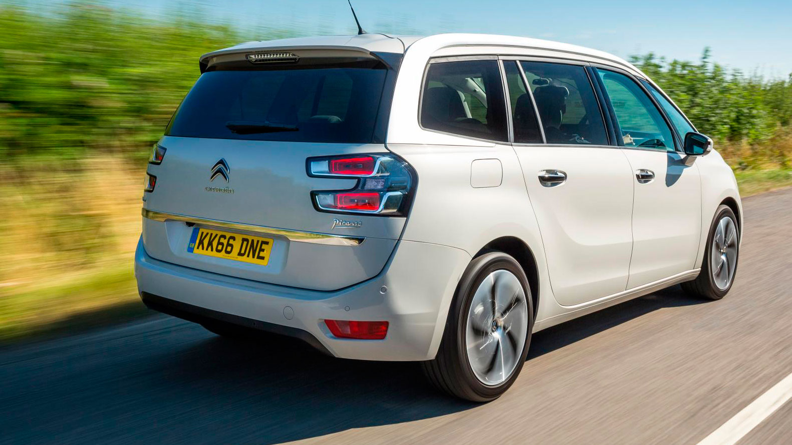 Review: the Citroen Grand C4 Picasso turbo Reviews 2023 | Gear