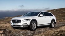 v90_d4_awd_cross_country_001.jpg