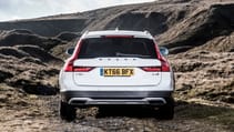 v90_d4_awd_cross_country_004.jpg
