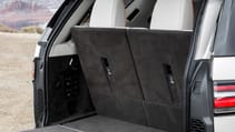 1331402_discovery_silicon_silver_213.jpg