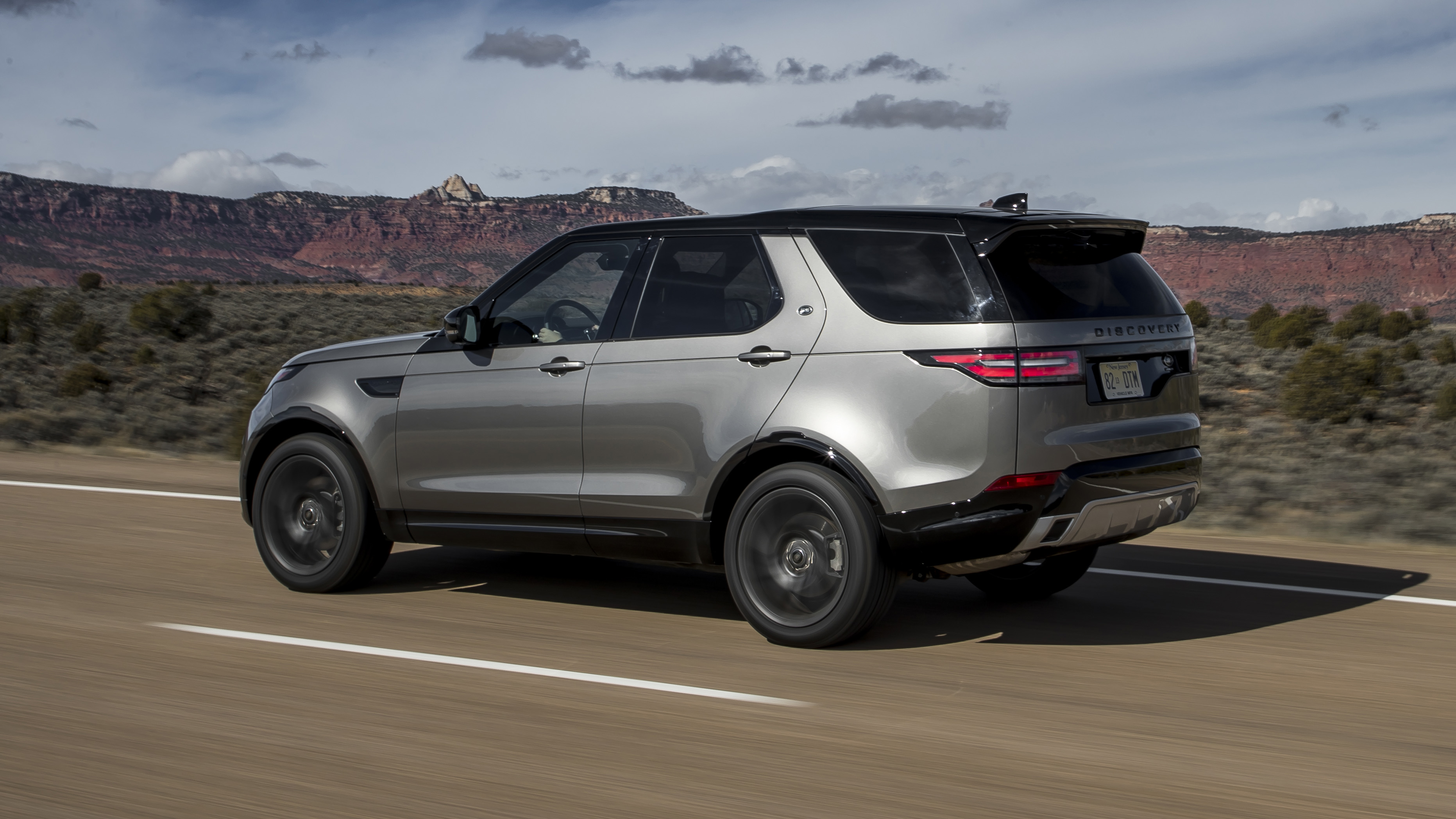 2017 Land Rover Discovery review allnew SUV tested Top Gear