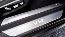 bmw_m760li_138.jpg