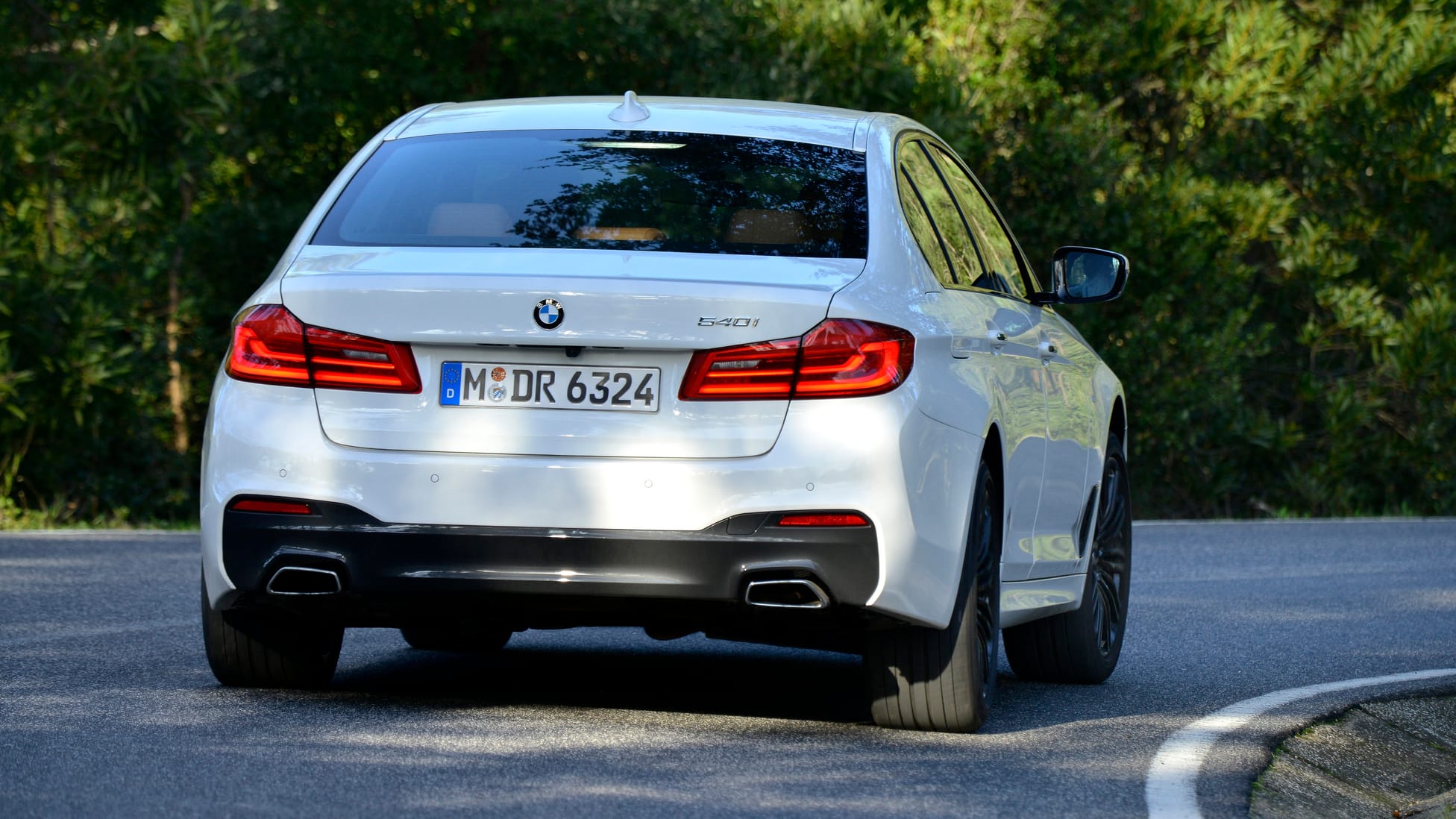 BMW 540i xDrive review 4WD saloon driven Reviews 2024 Top Gear