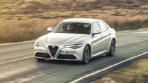 1349141_alfa_romeo_giulia_18.jpg