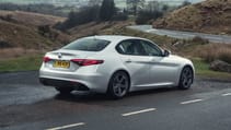 1349148_alfa_romeo_giulia_27.jpg