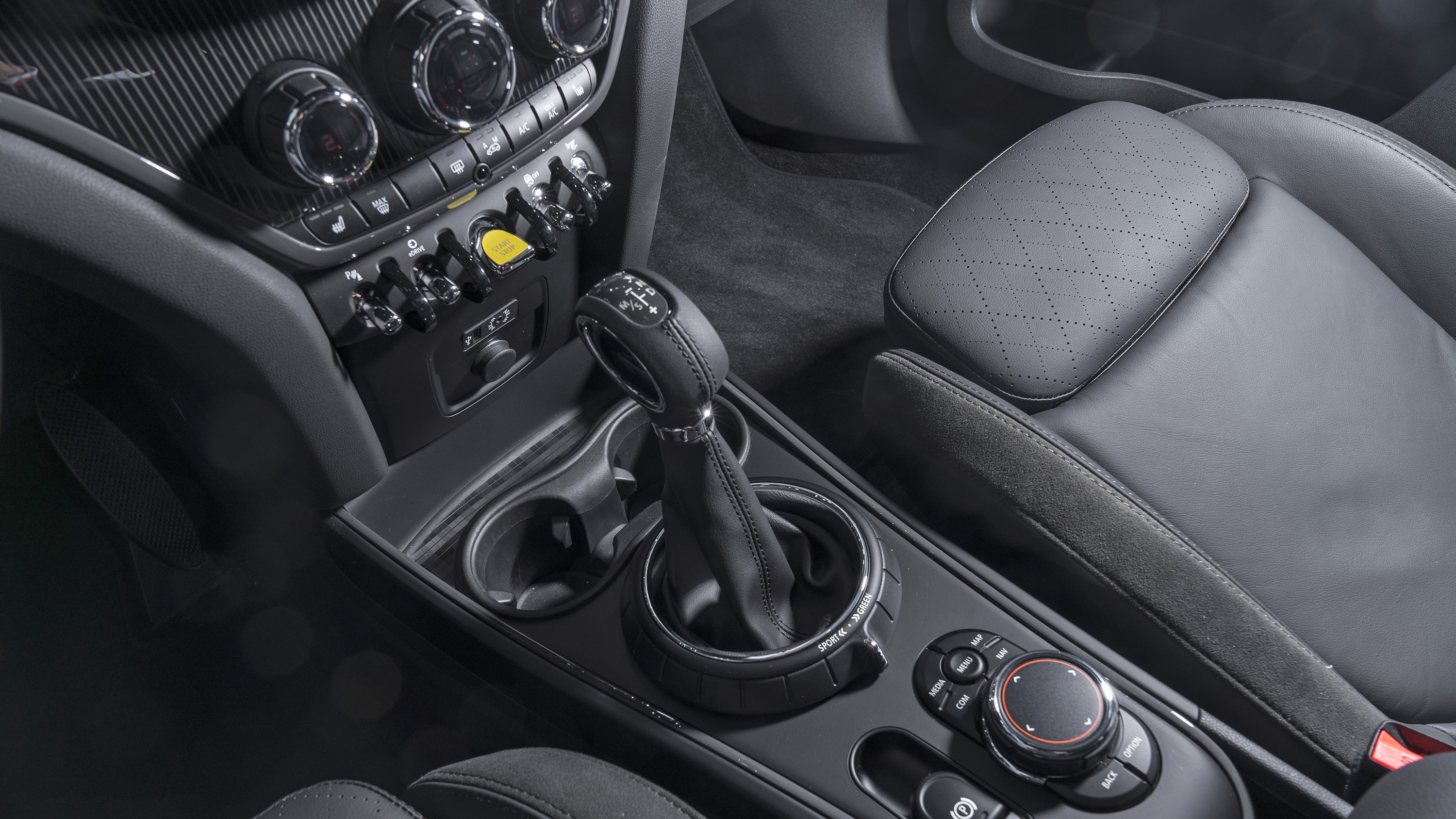 Mini Countryman Review Cooper S Hybrid Driven Top Gear