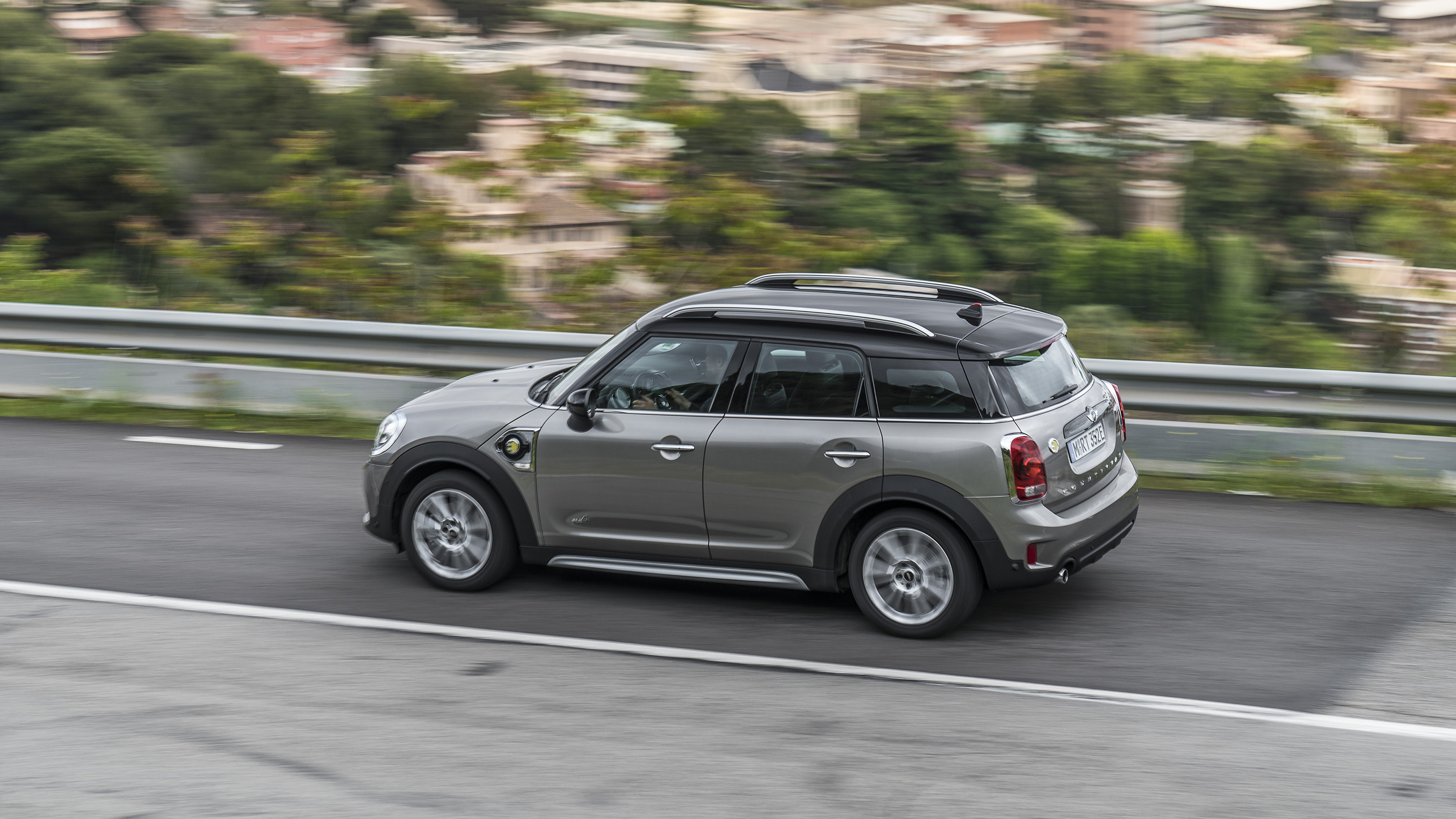 Mini Countryman Review Cooper S Hybrid Driven Top Gear