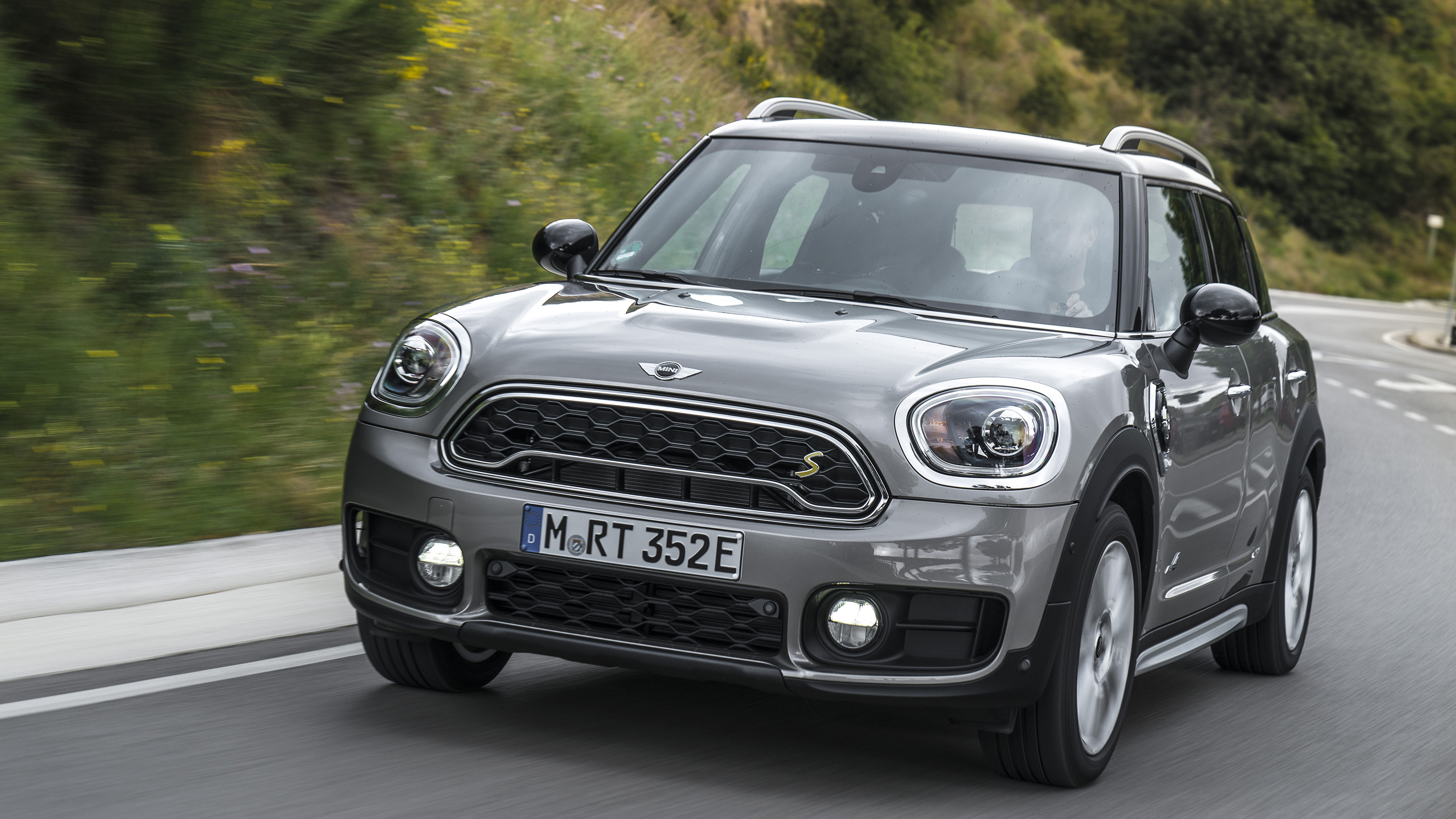 Mini Countryman Review Cooper S Hybrid Driven Top Gear