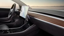 model_3_interior_dash_-_desert_view_copy.jpg