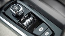 210672_volvo_xc60.jpg