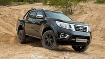 426199590_nissan_navara_trek_1.jpg