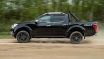 426199592_nissan_navara_trek_1.jpg