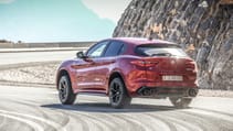 alfa_romeo_stelvio_q_3.jpg
