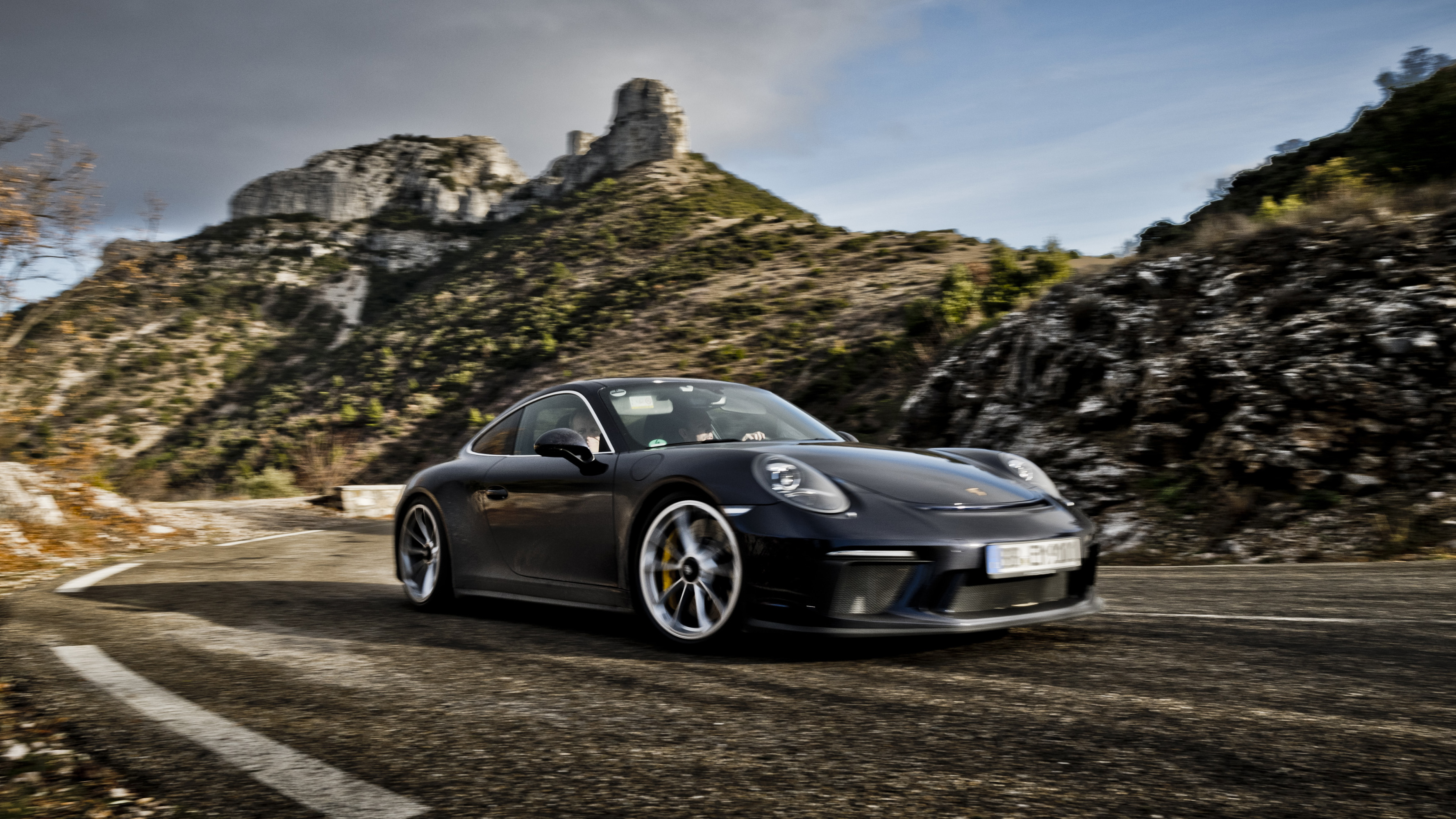Porsche 911 GT3 Touring review wingless wonder? Top Gear