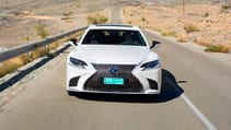 104_lexus_ls500h_sonicwhite_dynamic.jpg