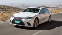 107_lexus_ls500h_sonicwhite_dynamic.jpg