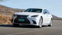 109_lexus_ls500h_sonicwhite_dynamic.jpg
