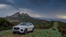 e-pace_r-dynamic_p300_borascogrey_077.jpg