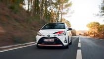 113_yaris_grmn_dynamic_road.jpg