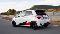 145_yaris_grmn_dynamic_track.jpg