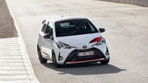 166_yaris_grmn_dynamic_track.jpg