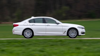 BMW 530e review: plug-in hybrid 5 Series driven Reviews 2026 | Top Gear