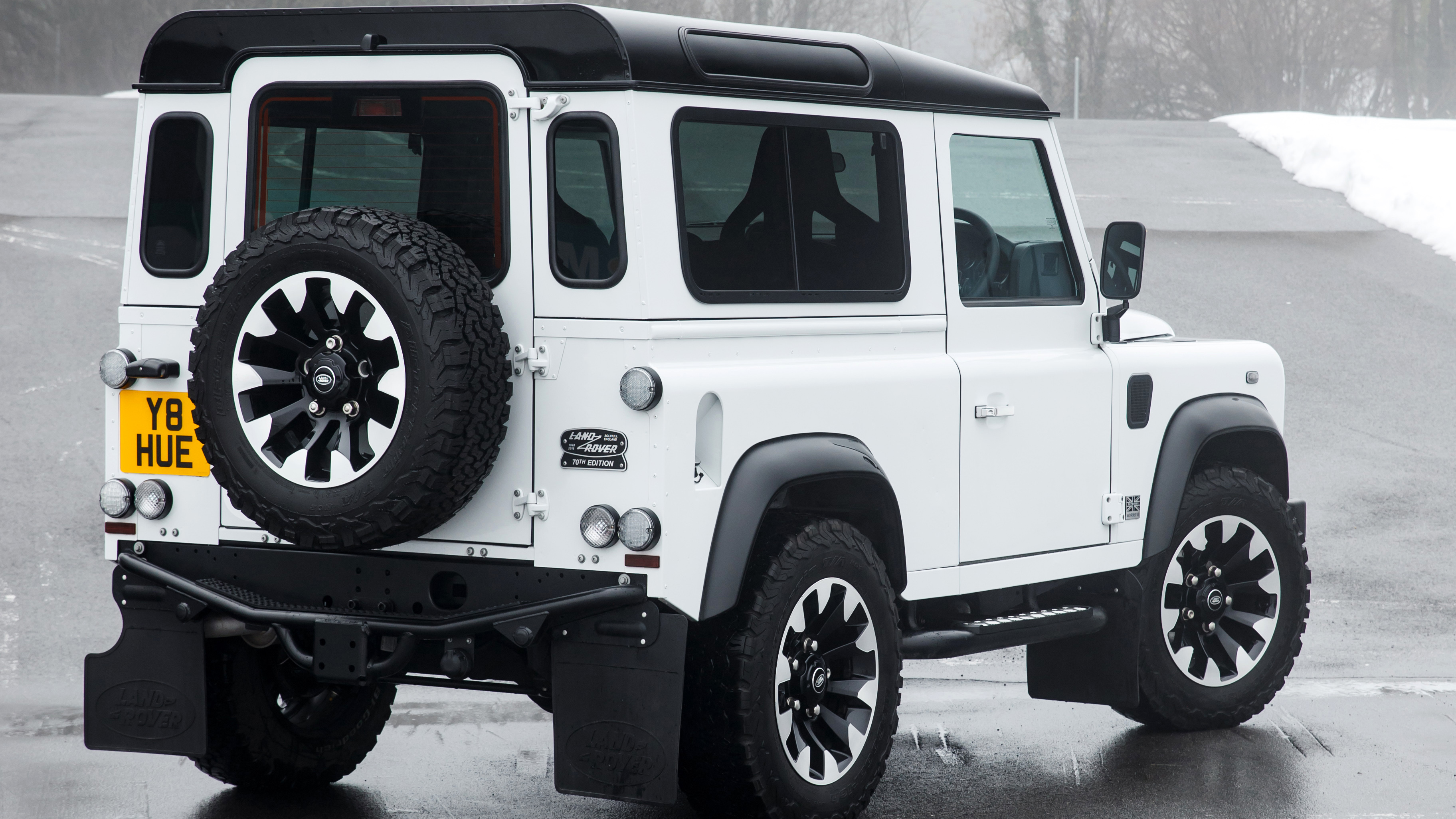 lr_defender_90_works_v8_003.jpg