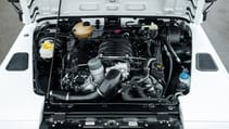 lr_defender_90_works_v8_008.jpg