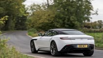 aston_martin_db11_v8_r_max_earey_122.jpg