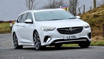 insignia_gsi_sports_tourer_14.jpg