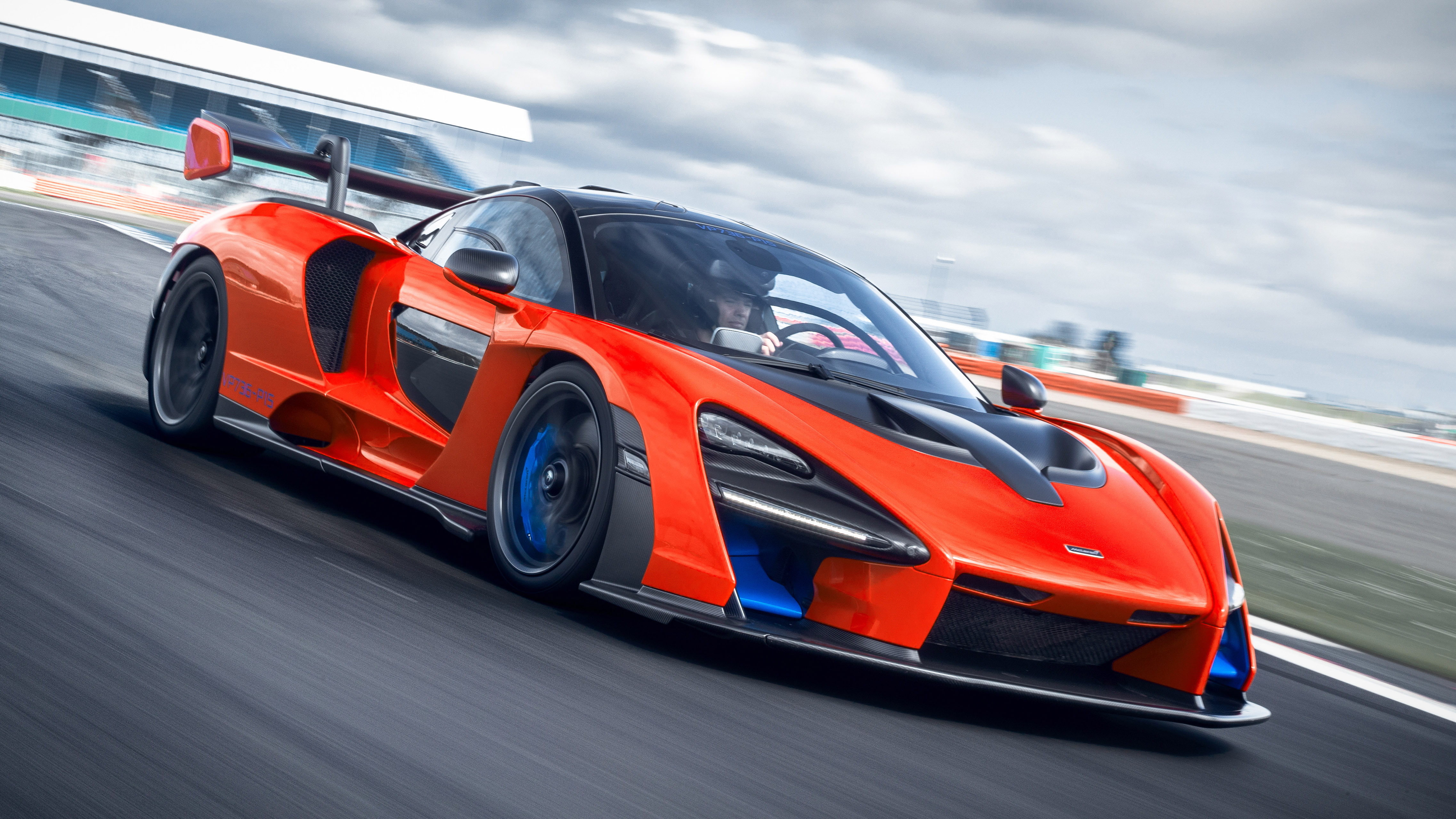 mclaren-senna-vpdrive-silverstone-13.jpg