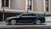 hv_lexus_es_300h_graphite_black_gf2.jpg