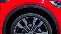 t-roc_r-line-19429.jpg