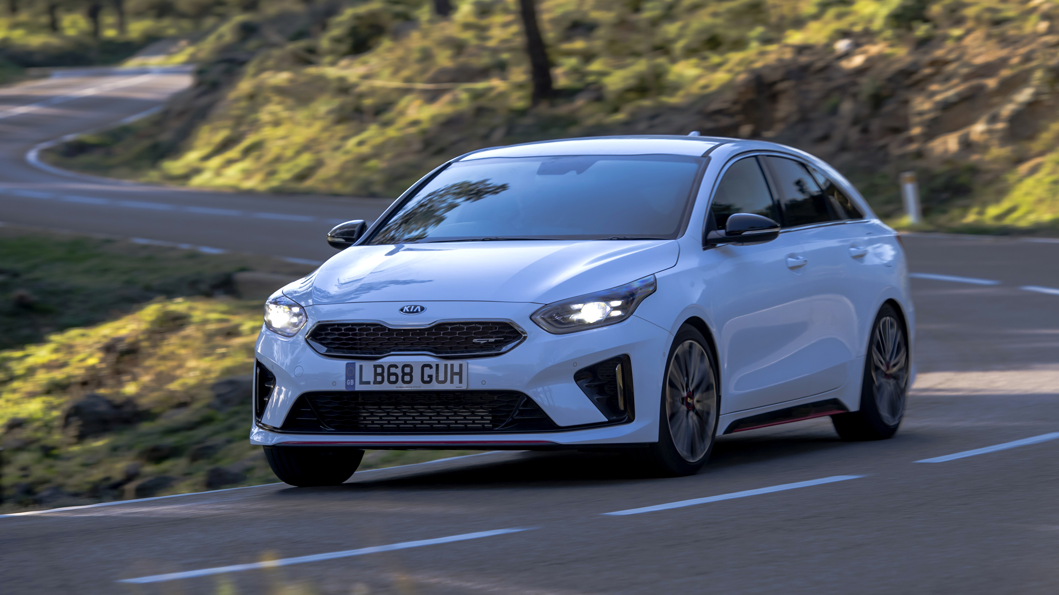 Kia Proceed Gt And Ceed Gt Review 1bhp Hot Hatch Twins Tested Reviews 21 Top Gear