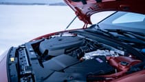 v60_t8_twin_engine_05.jpg