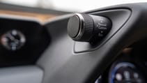 lexus-ux-interior-11.jpg