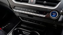 lexus-ux-interior-7.jpg