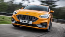 2019fordfocus_st_orangefury_2.jpg