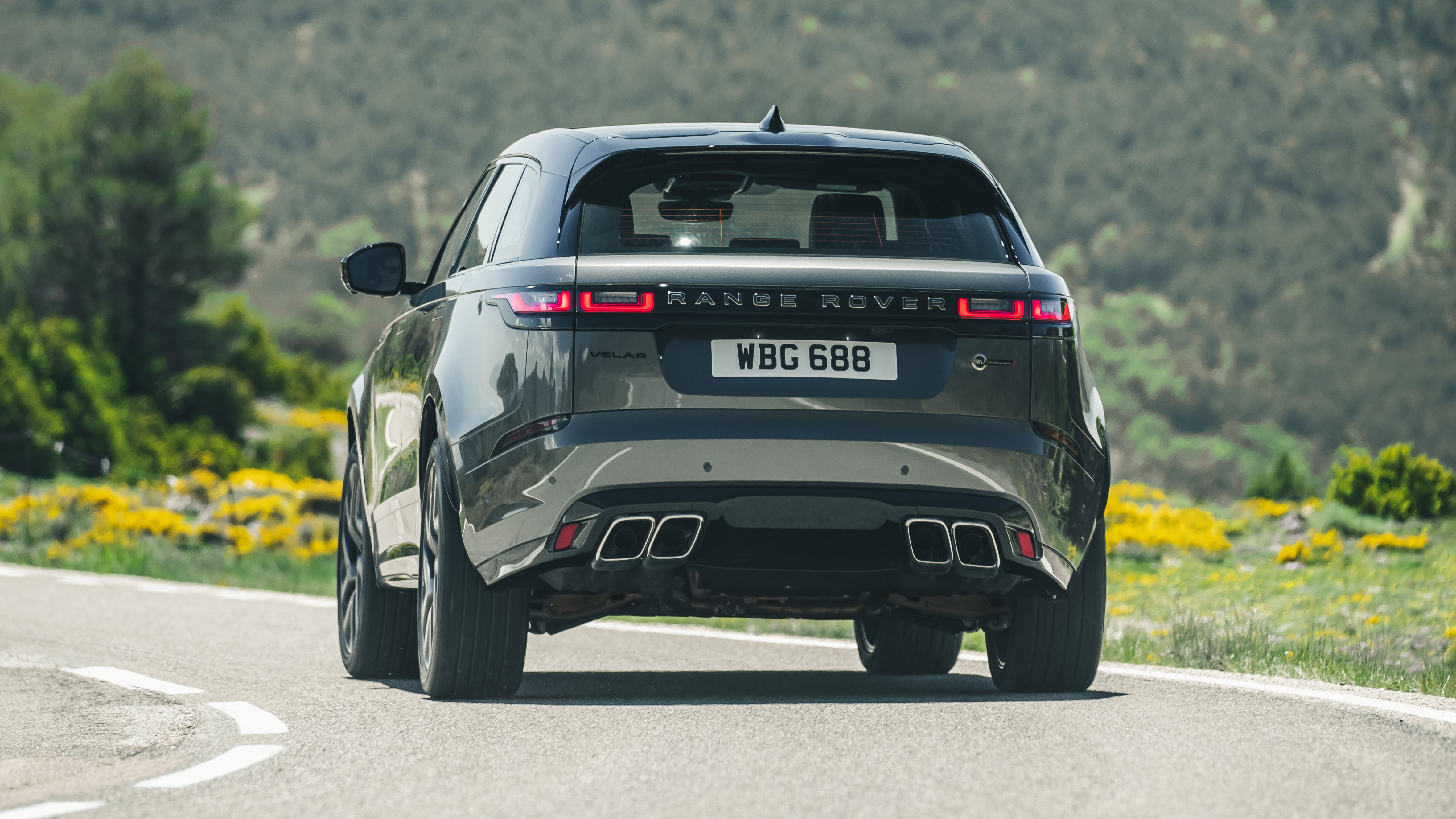 Range rover velar shop svr