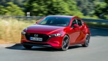 mazda3_skyactiv-x_action_11.jpg
