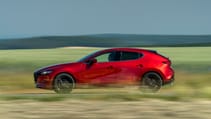 mazda3_skyactiv-x_action_15.jpg