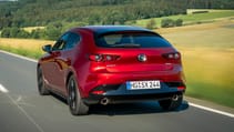 mazda3_skyactiv-x_action_26.jpg