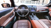 maserati_levante_trofeo_interior_22.jpg