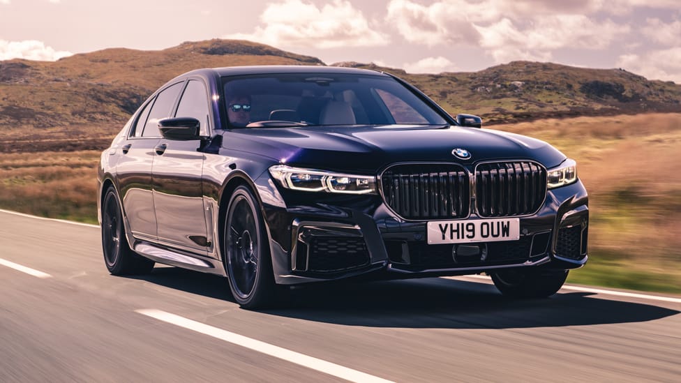 BMW 750i review: V8 turbo limo tested in the UK Reviews 2025 | Top Gear