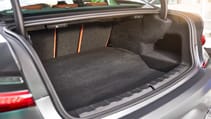 bmw_3_series_plug-in_hybrid-075.jpg