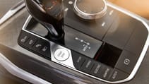 bmw_3_series_plug-in_hybrid-081.jpg